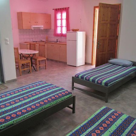 "Action" House In Leonidio 4-Beds 아파트 외부 사진